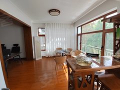 沈阳于洪荷兰村临街 南北大花园 有大露台 靓马新村联排 适合办工轰趴出租房源真实图片