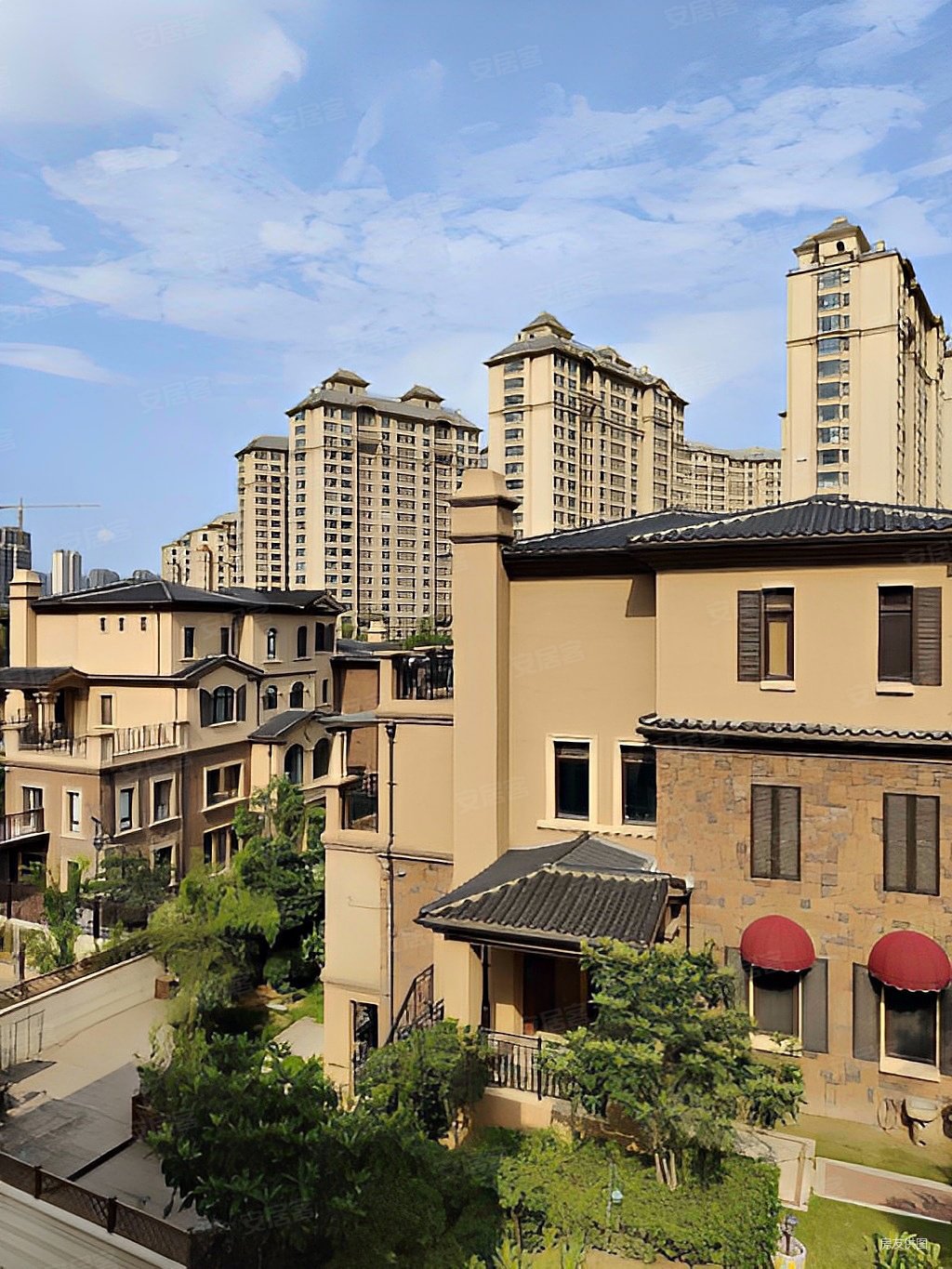 林溪湾(别墅)4室2厅3卫203.31㎡南北400万