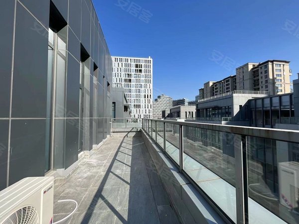 杭州西湖转塘禹洲滨天地近之江大桥 滨天地超大露台大落地窗一室 拎包