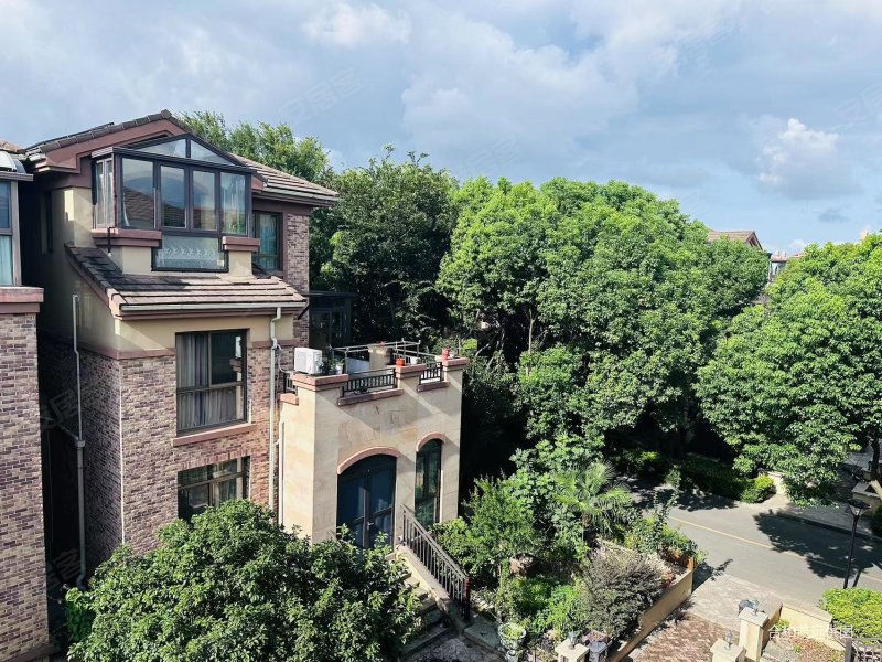 绅园一线湖景联排别墅 带私家车库 ,随时安排看房,绅园(昆山市)二手房