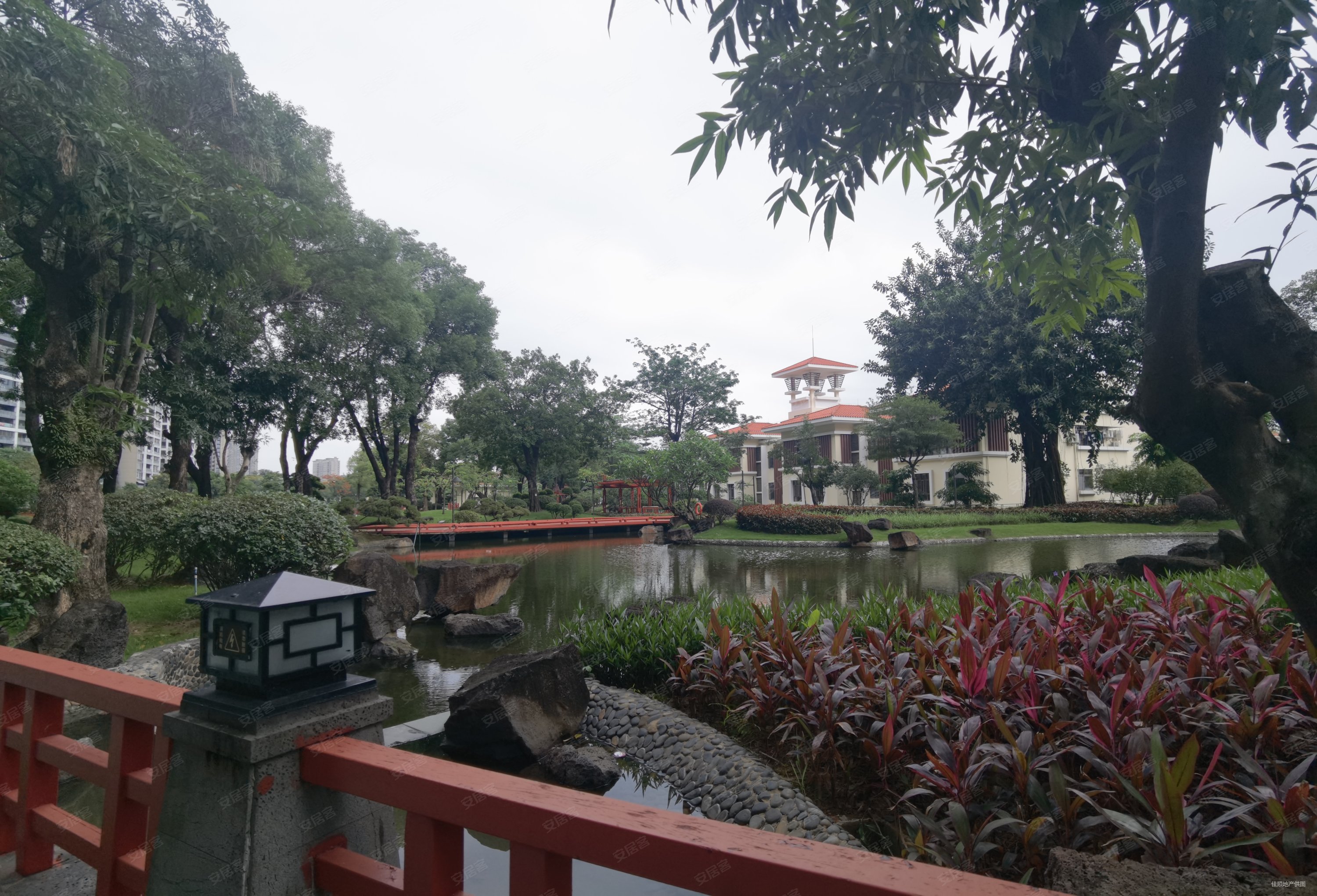 天骄峰景 双卫格局 出行方便 南北通透 环境好 精装好房,天骄峰景二手