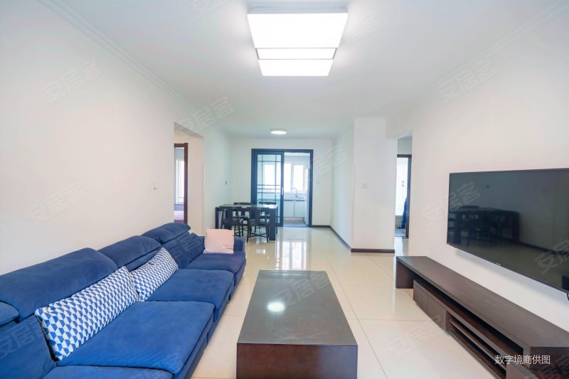 融创天朗珑府 购物方便 电梯房 小三居 房龄新 南北通透