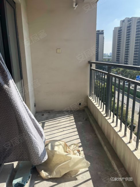 堰湾长堤4室2厅2卫131.21㎡南北120万