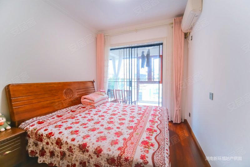 交通便利 购物方便 产权清晰 精装可拎包入住 次新房 双卫,星雅美辰