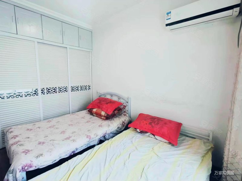 锦绣华庭 交通便利 采光好 产权清晰 房东急售,锦绣华庭二手房,38万,2