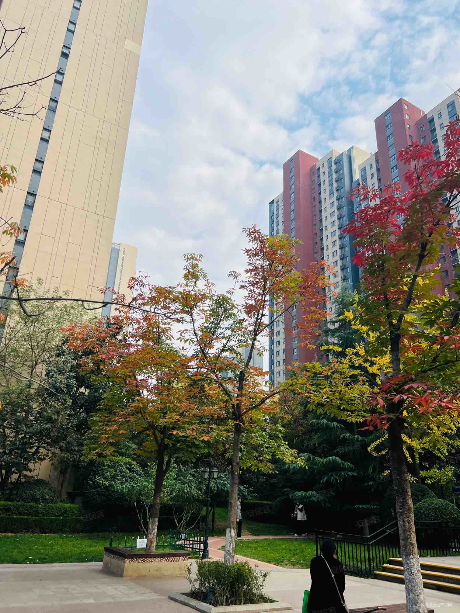 曲江 中海 紧凑四室 豪装 拎包入住 宰相楼层,中海城二手房,315万,4室