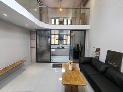 重庆两江新区蔡家礼嘉光电园蔡家六号线轻轨站旁边精装跃层！非常好看价格不贵出租房源真实图片