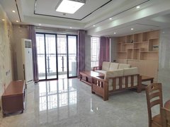 顺德龙江盈信城市广场楼下商业街 奥园广场大三房租2400 拎包入住 随时看房出租房源真实图片