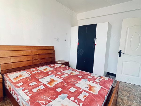 无中介费藕渠家园单间 800 月