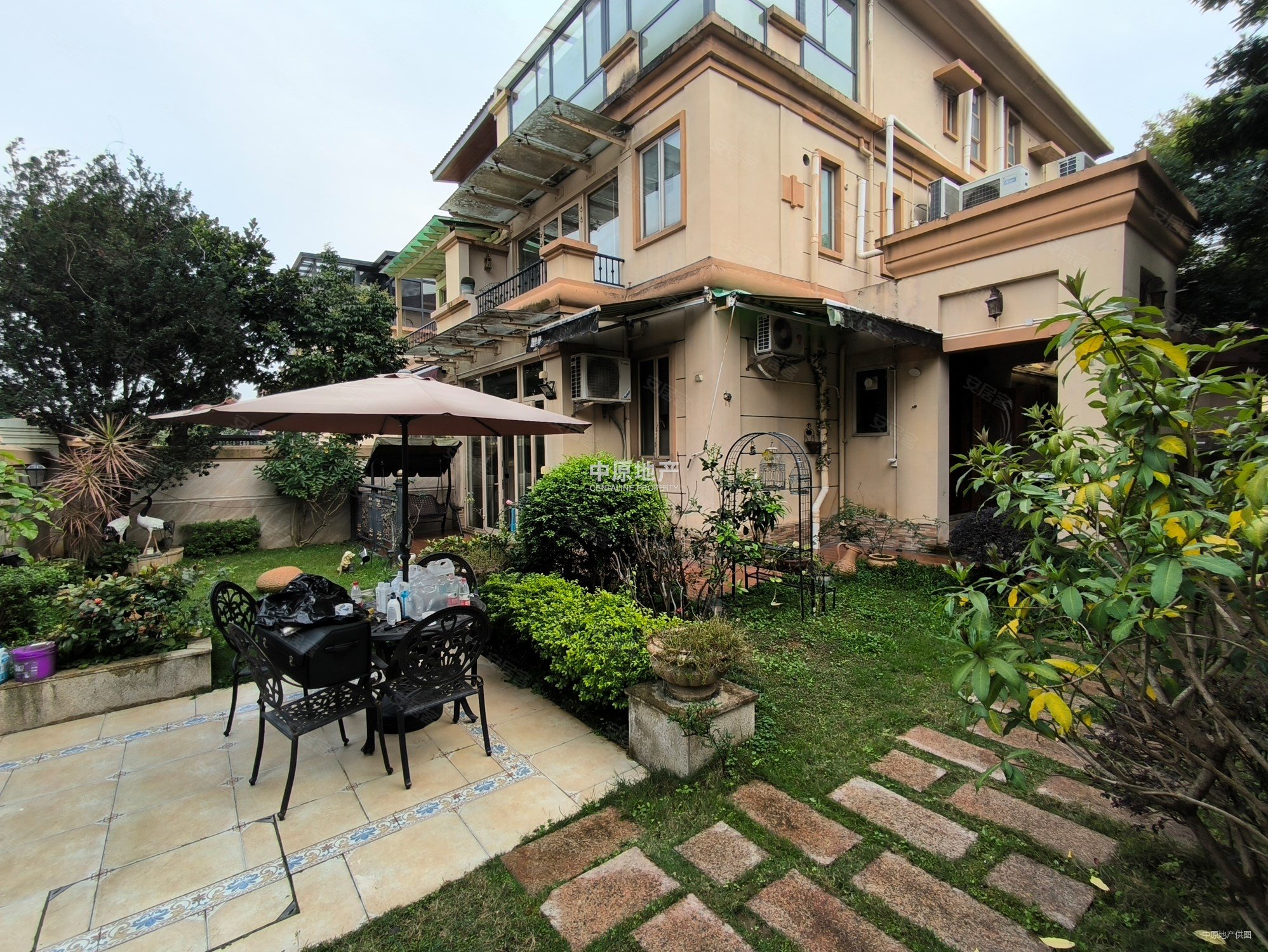 万博商圈 带花园联排别墅 业主急售 产权清晰 旺宅宜居 可谈,广州