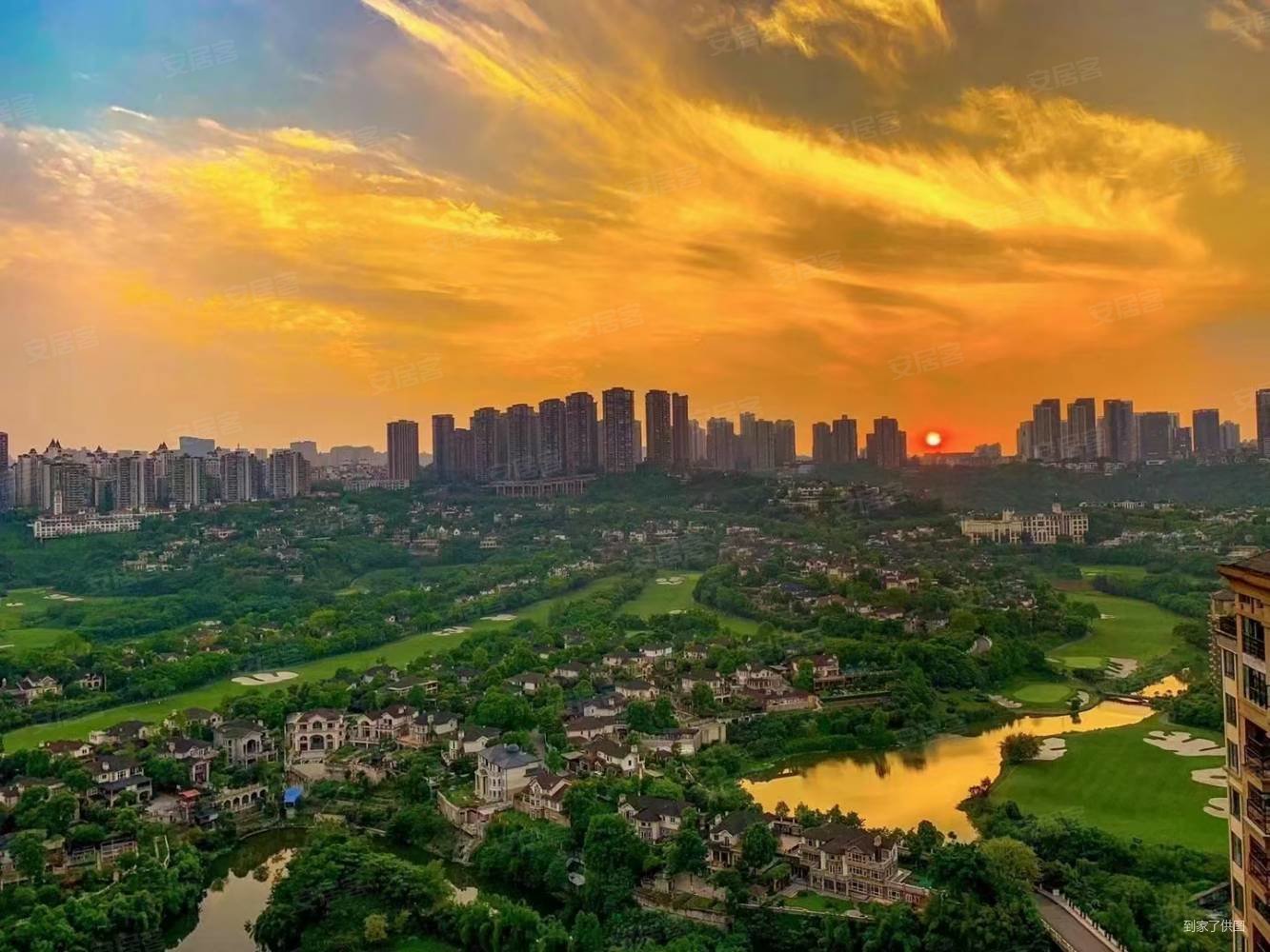 保利高尔夫华庭4室2厅3卫172.09㎡东南238万