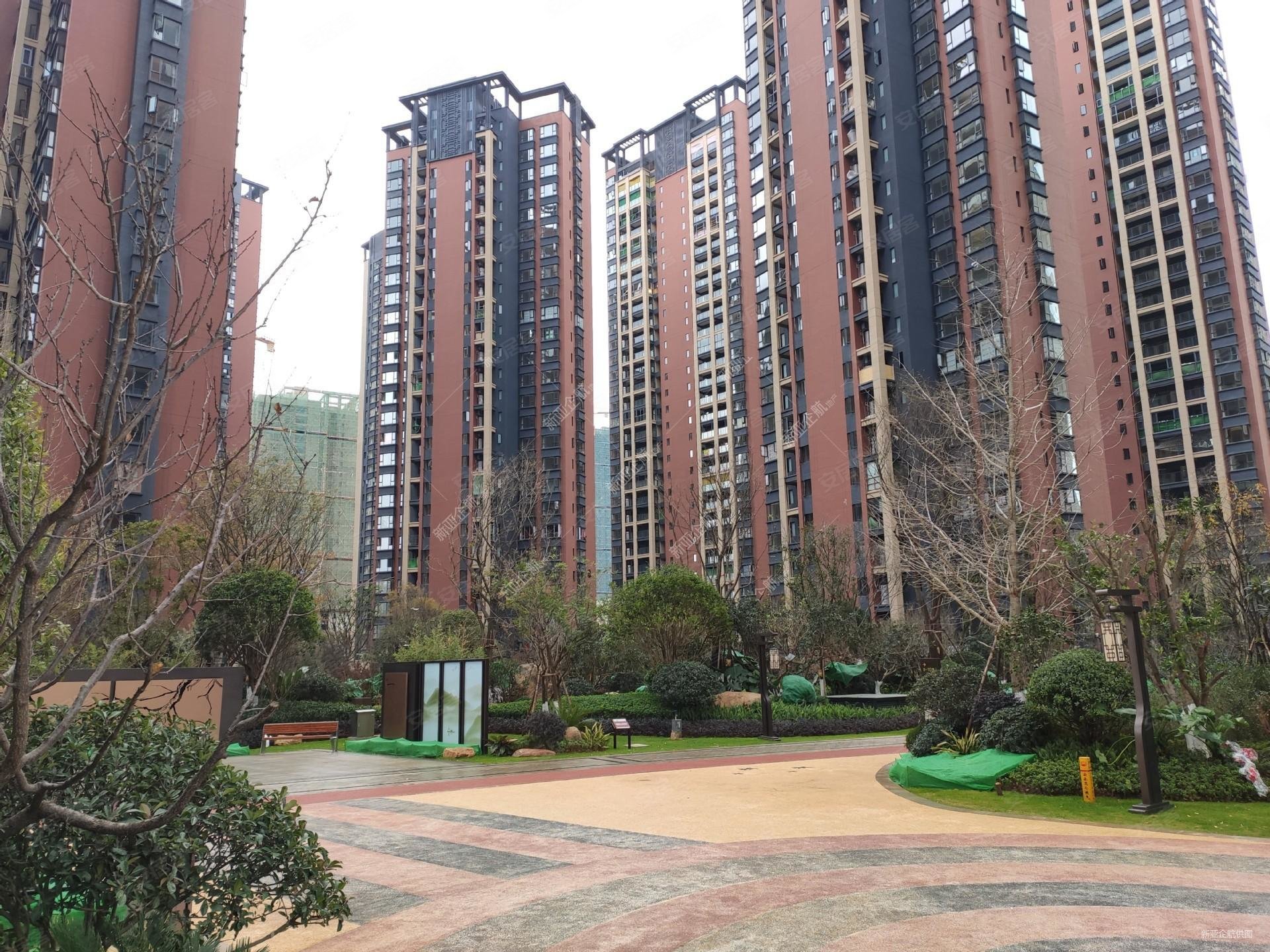 五福临)润城东南毛坯,润城5区二手房,165万,3室2厅,2卫,126平米-昆明