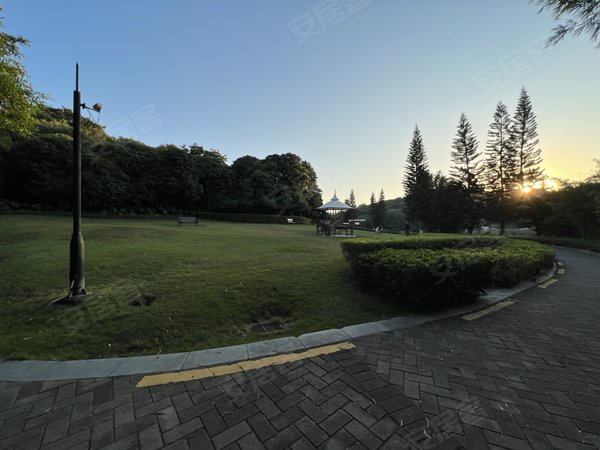 广州白云同和山水庭苑山水庭苑 精装修 电梯房 等您来看南湖出租房源