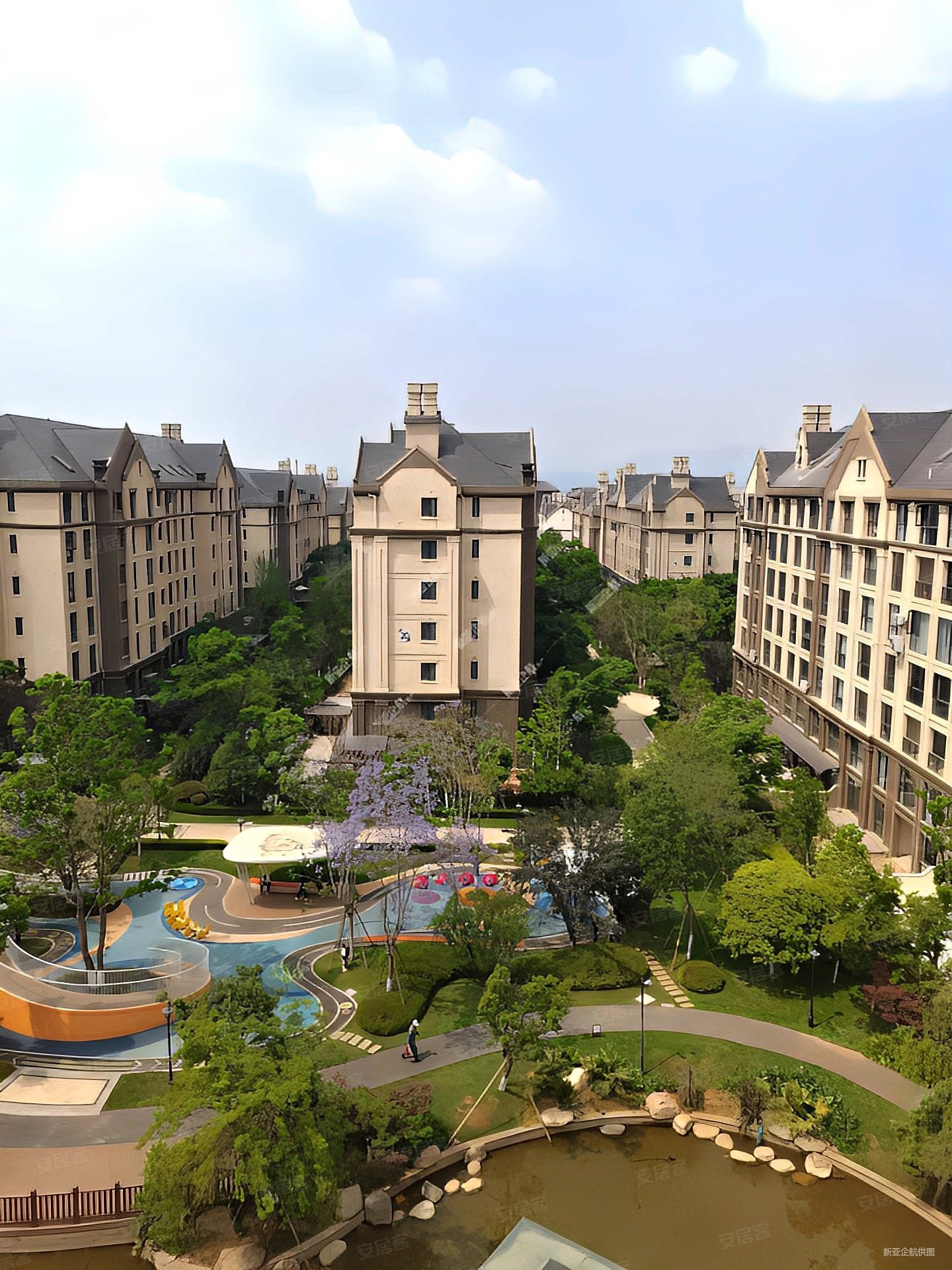 俊发滇池one10组团香缇郡带2个车位花园150平米临水洋房