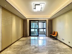 上海虹口虹口周家嘴路5.17号新上，2022年的次新房！有钥匙！开发商装修！出租房源真实图片