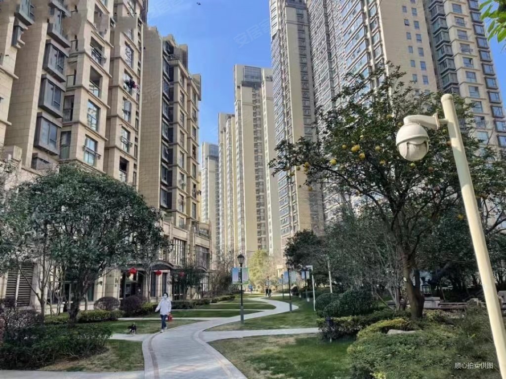 香溢花城4室2厅2卫160.62㎡南北1300万