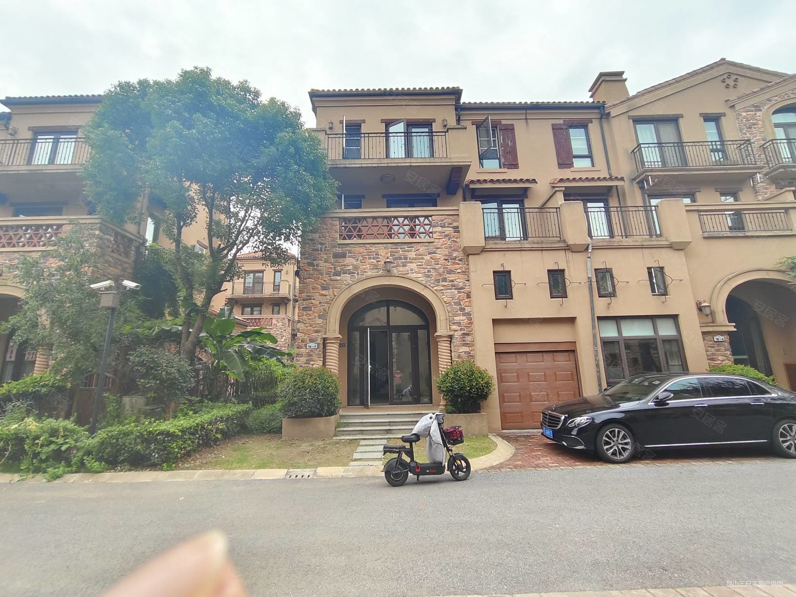 毛坯 下三层,联排边户,随意装修看房有钥匙,长泰淀湖观园(别墅)二手房