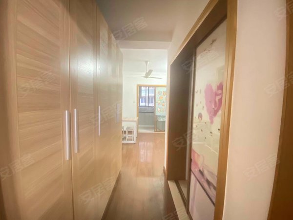 沪东医院对面原始1房近6号线博兴路有钥匙随时可以看房