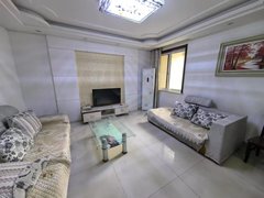 如皋如皋市政府市政府一中附近 中央花园 电梯房中层 两室两厅 精装修出租房源真实图片