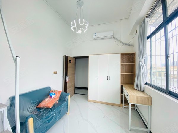 深圳南山西丽蓝堡公寓1室1厅1卫 40平 配套齐全 电梯房出租房源真实