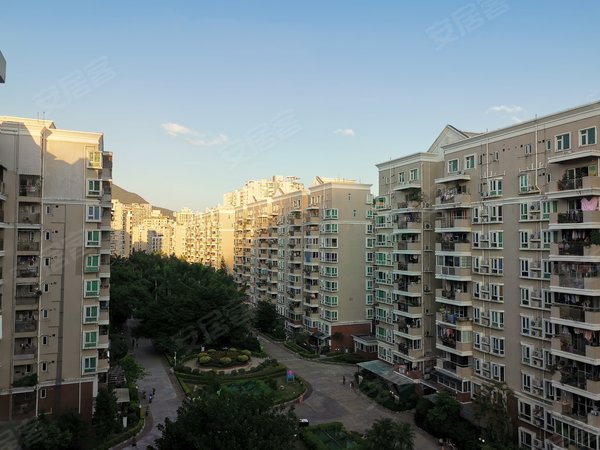 深圳罗湖莲塘鹏兴花园(二期)鹏兴花园二期(仙湖路站c出口)60平米2房2