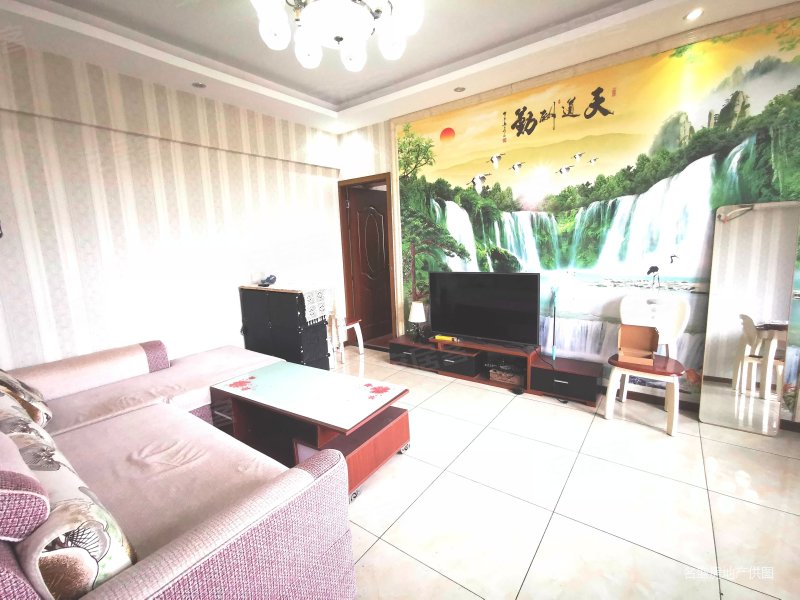 中渝梧桐公馆精装东南2室1厅