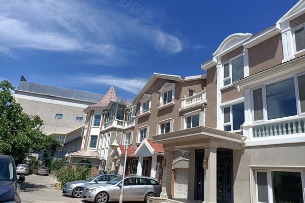 加州水郡(东区别墅)