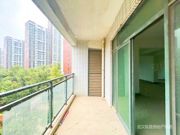 谭鑫培正地铁口总高11的小高层中间楼层江郡华府证满