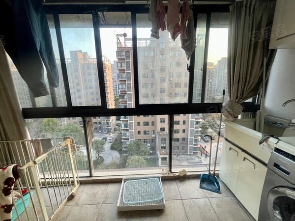 杭州钱塘金沙湖上沙锦湖家园金沙湖地铁口100米 锦湖家园精装四房两卫