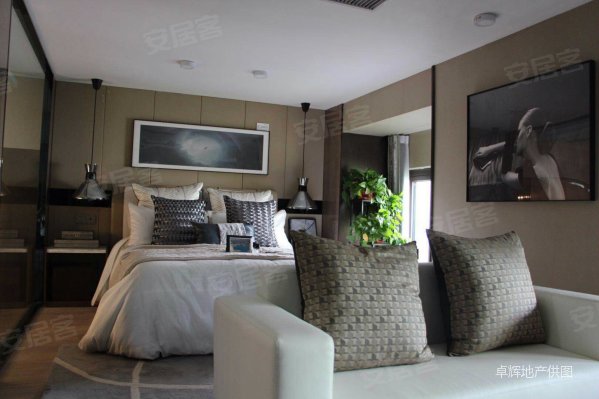 融创财富时代广场精装loft公寓平层公寓 索特来