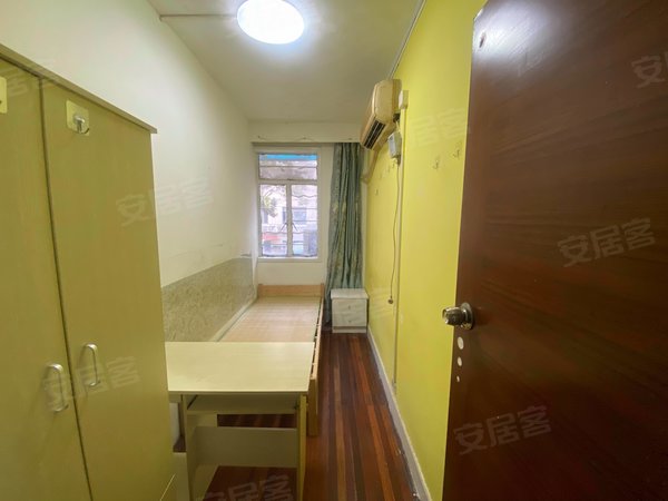 【多图】宁馨小区,大宁租房,房子地铁口出门就是 4个房间 可同事一起