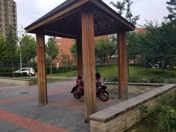 北京大兴旧宫庑殿家苑b区押一付一旧宫庑殿路庑殿家苑b区 电梯房三家