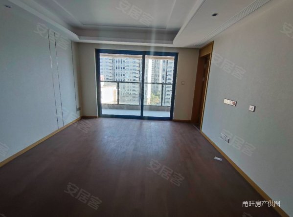 (特价)万象华府!一梯一户!126平!395万!看房有钥匙!