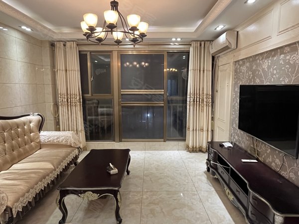 火车南站租房,地铁一号线大唐世家 3室2厅1卫 南北通透 精装修 90平