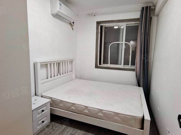 上海浦东惠南民乐城鸿飞苑西苑双卧朝南南 电梯高层 1