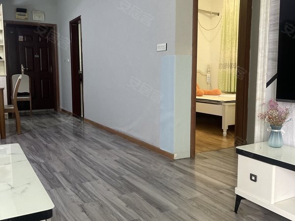 重庆永川永川老城俊豪中央大街一期中央大街新房出租,可押一付一,喜欢