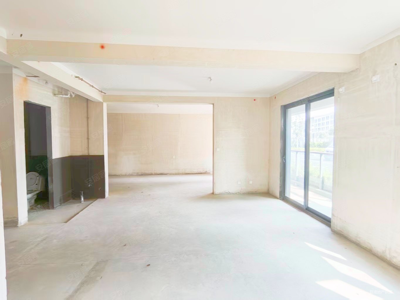 雅颂兰庭3室2厅2卫103㎡南北121万