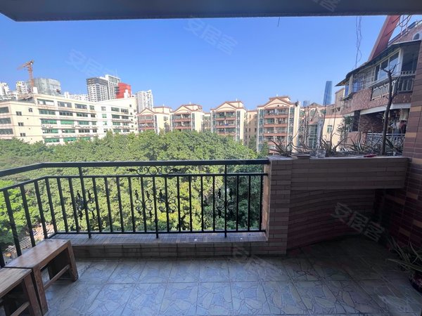 广州海珠广州塔翠园小区精装2房1厅 南北对 小区绿化好 住着舒服.