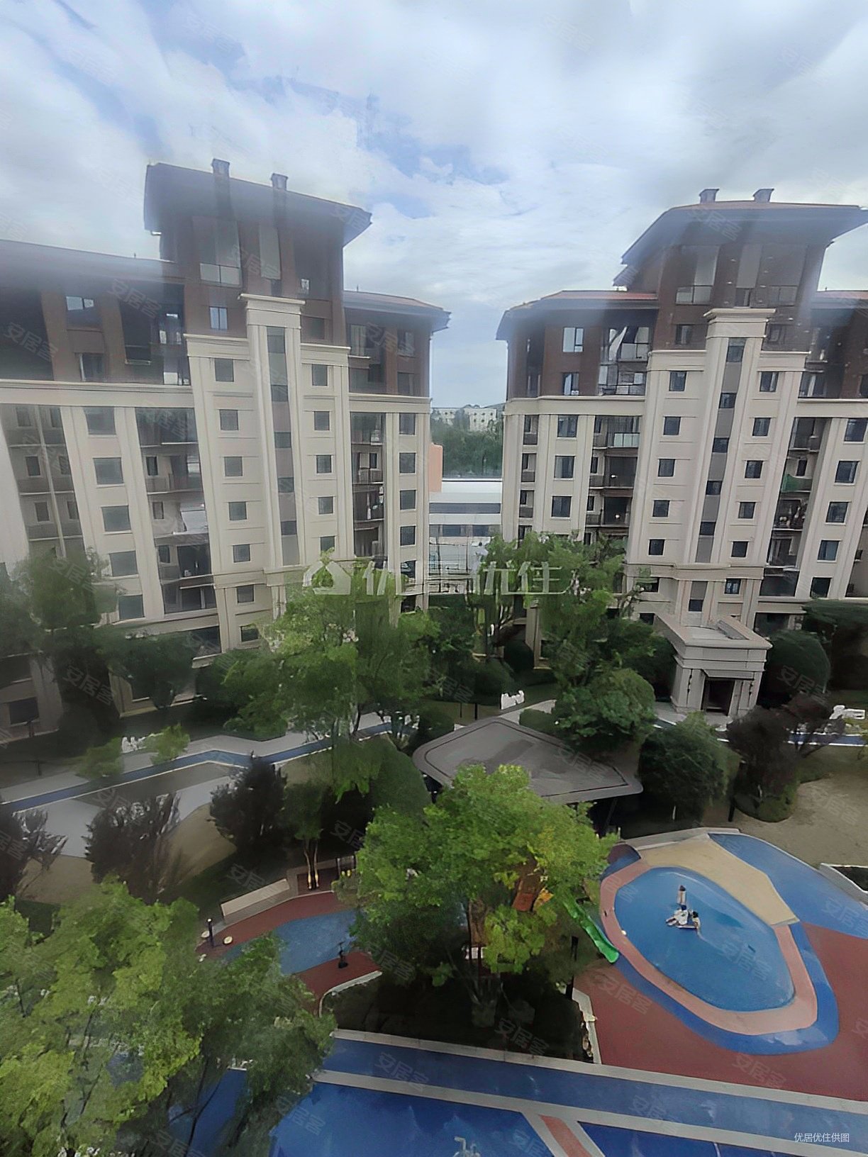 金科集美阳光3室2厅2卫127㎡南北124万