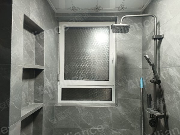 包头东河人民公园吾悦和府(一二三期)东河吾悦精装精装两居室 7米大客厅出租房源真实图片