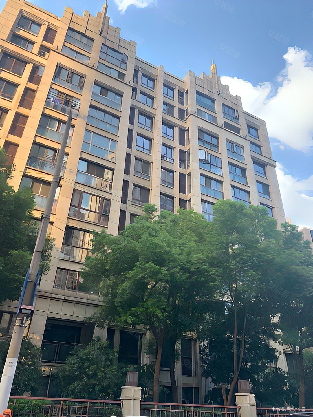 凯润金城(商住楼)1室1厅1卫57.94㎡南北150万