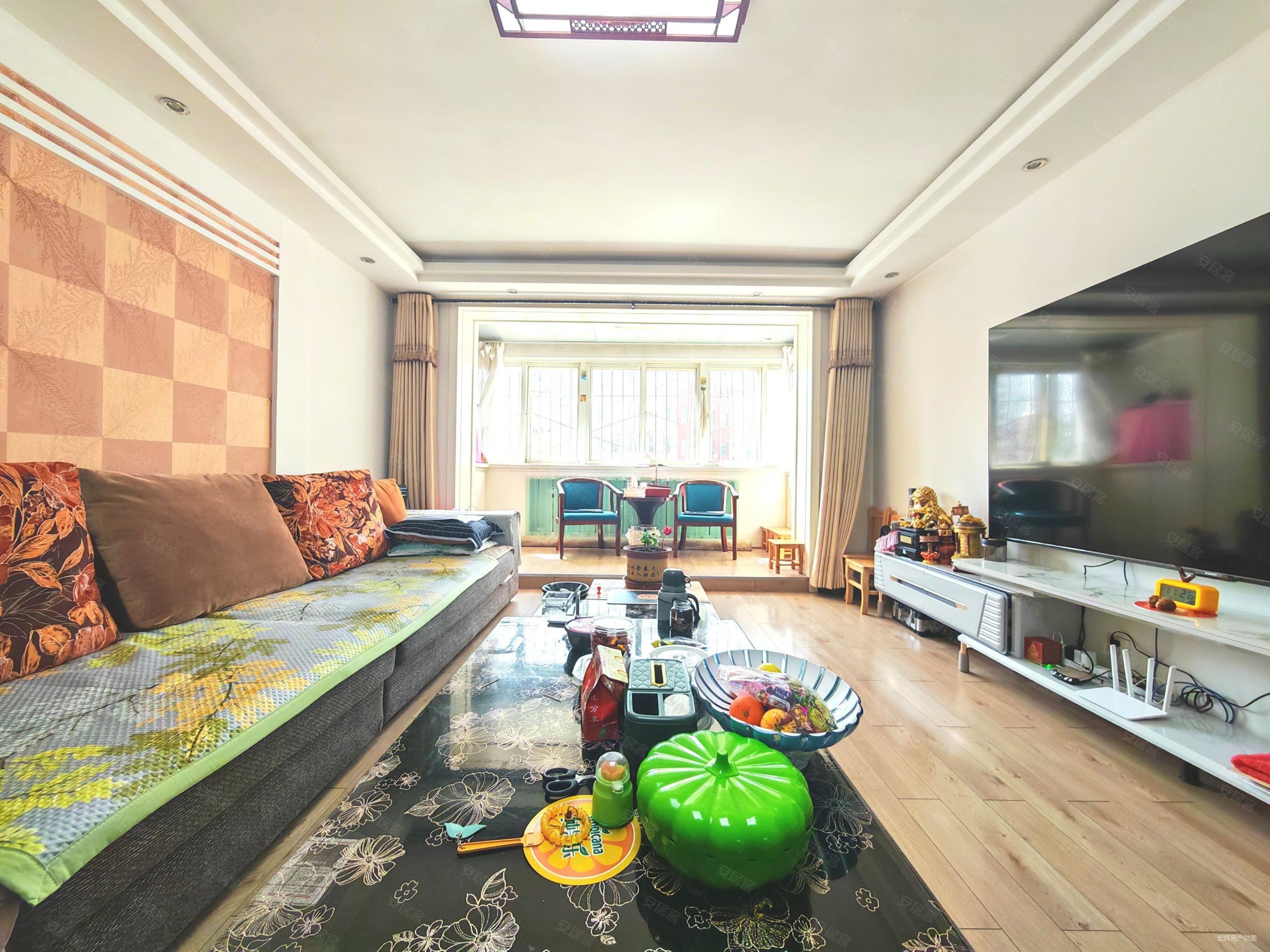 龙源叠翠3室2厅2卫147.81㎡南北76万