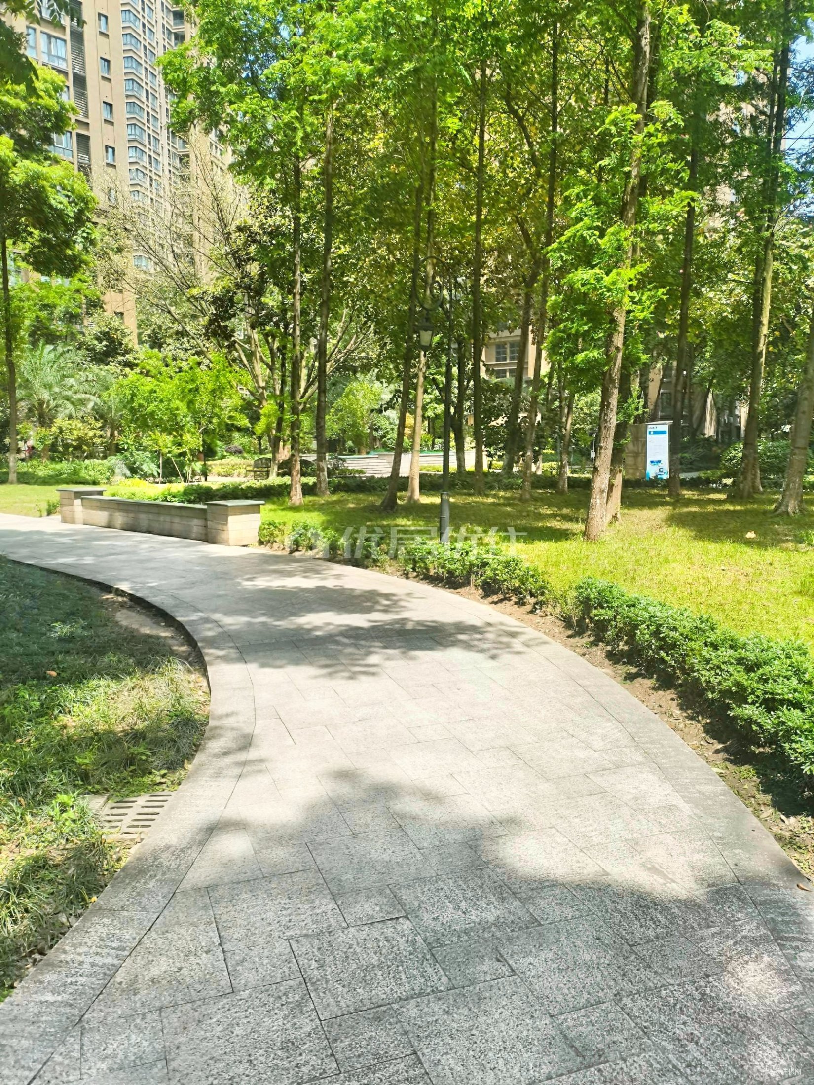 3室奥林匹克花园七期96平