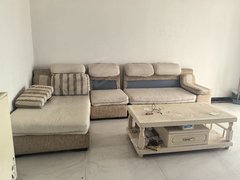 防城港港口桃花湾广场荣华国际三房两卫 简单装修 可年租可短租出租房源真实图片