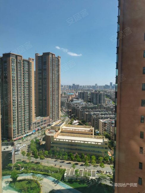 海伦堡中央广场澜香苑