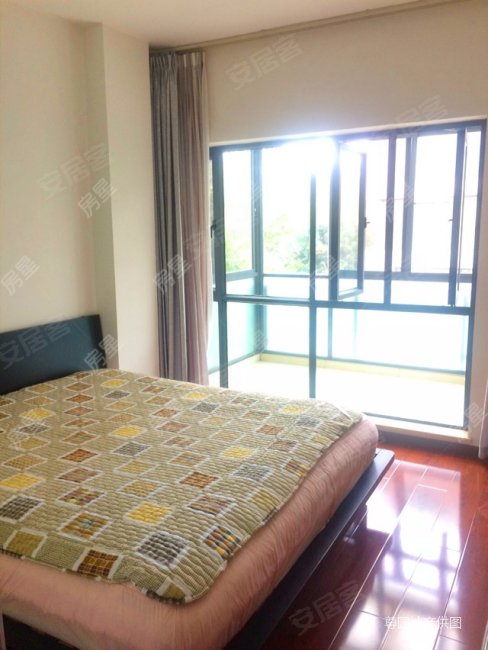 滇池卫城尚层 近地铁 超低密度 中间楼层 小三房 商品住宅