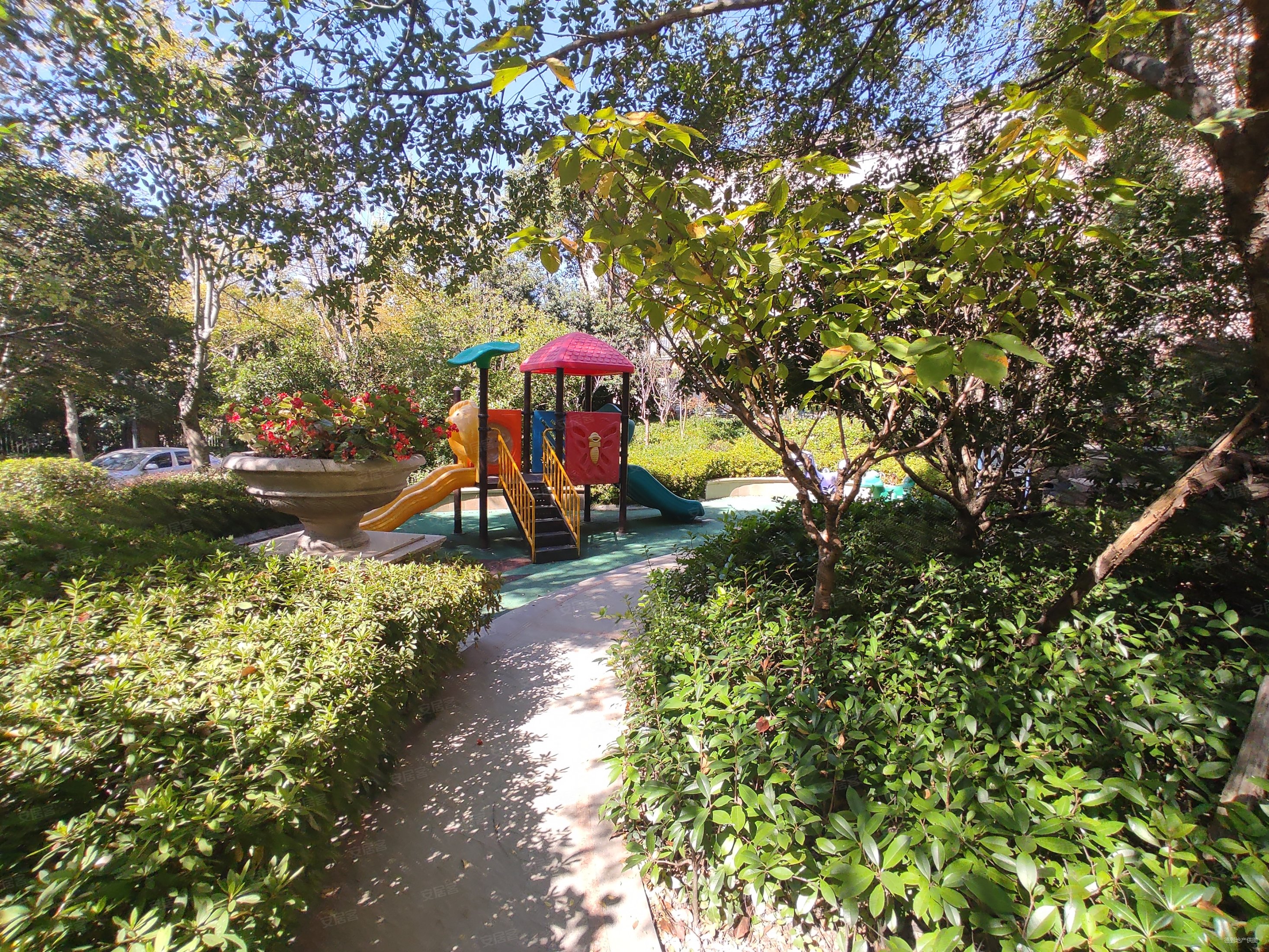 真实拍摄,只为卖掉,绿宝园电梯别墅,精装修5房,带双车库,绿宝馥庭二手