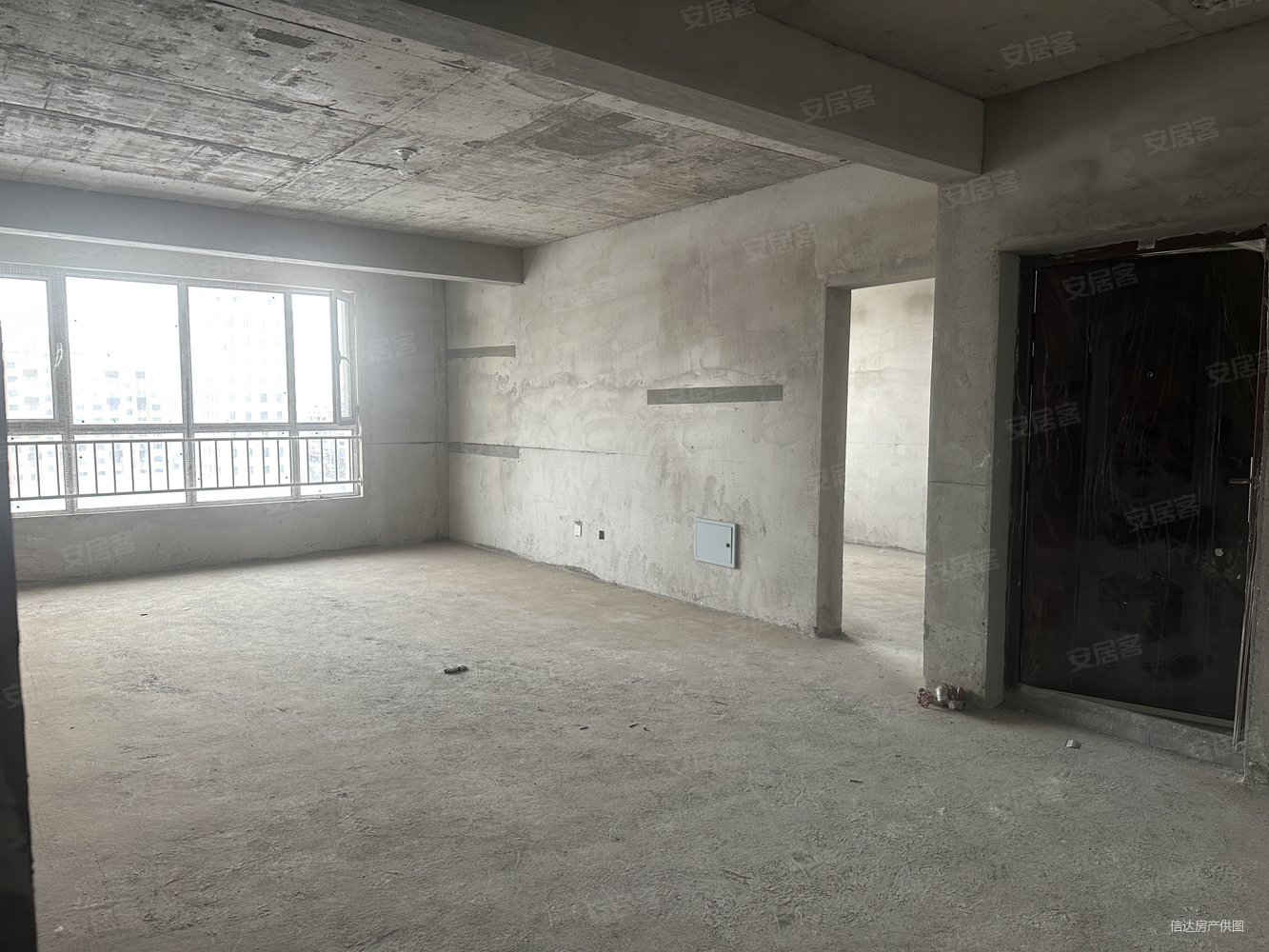 维多利时代城3室2厅2卫146㎡南北79.5万