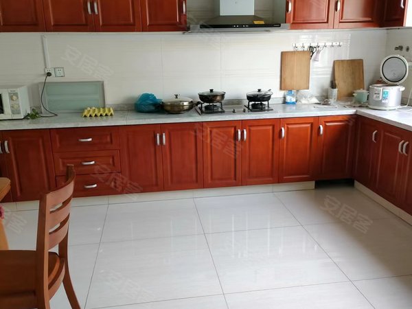 苏州吴中甪直鸿运花园超大户型!独栋别墅!低价出租!出租房源真实图片