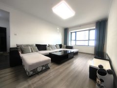 庆阳西峰西峰城区付二校附近，润泽园精装三居室，家具家电齐全，拎包入住，随时看出租房源真实图片